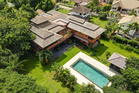Chalet de 6 dormitorios en Chiang Mai, Tailandia № 155385 - foto 6