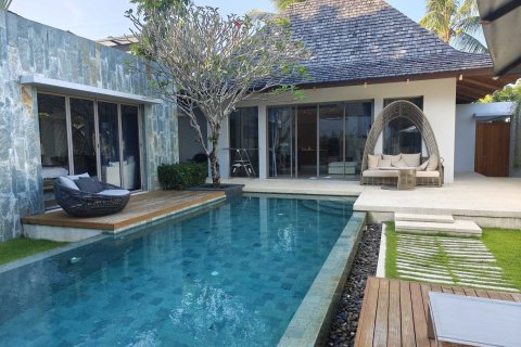 Villa in Phuket, Thailand 2 bedrooms № 171955