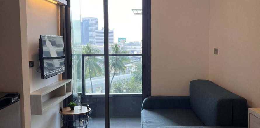 Studio in the Condo in Khlong Toei, Bangkok, Thailand № 171954