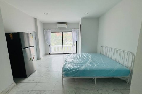 Chalet de 8 dormitorios en Pattaya, Tailandia № 115366 - foto 9