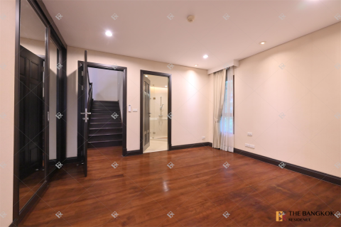 House in Bangkok, Thailand 4 bedrooms № 190422 - photo 5