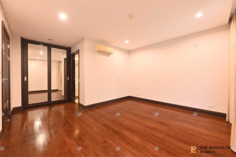 House in Bangkok, Thailand 4 bedrooms № 190422 - photo 9