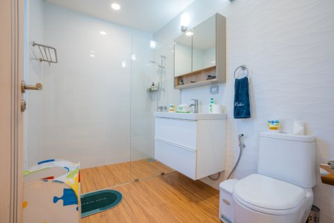 Chalet de 5 dormitorios en Hua Hin, Tailandia № 169739 - foto 28