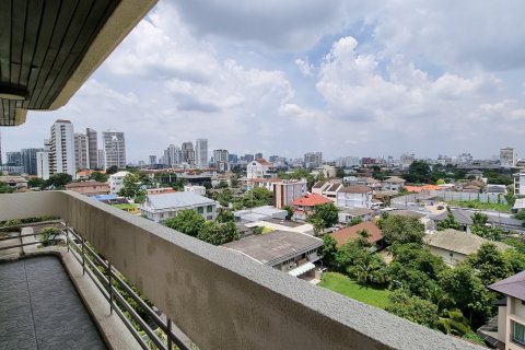 Eigentumswohnung in Watthana, Bangkok, Thailand, 3 Schlafzimmer № 200795 - Foto 2