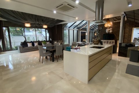 บ้านในวัฒนา, กรุงเทพฯ, ประเทศไทย 5 ห้องนอน № 200793 - รูปถ่าย 28