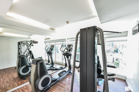 Condo in Bangkok, Thailand, 2 bedrooms № 197389 - photo 3