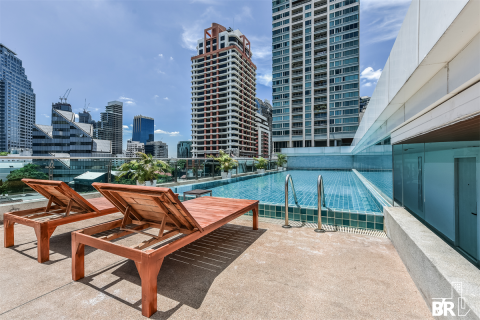 Condo in Bangkok, Thailand, 2 bedrooms № 197389 - photo 5