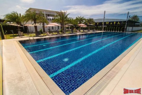 Chalet de 5 dormitorios en Jomtien Beach, Pattaya, Tailandia № 193925 - foto 4