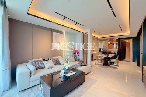 Condo in Pattaya, Thailand, 13 bedrooms № 197593 - photo 6