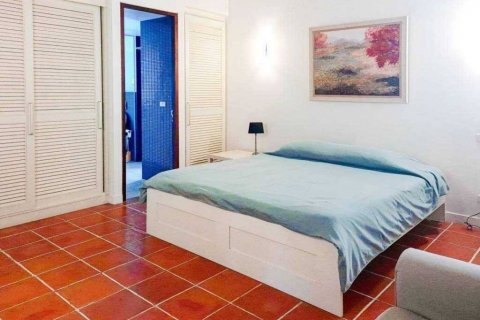 Condominio de 2 dormitorios en Hua Hin, Tailandia № 115384 - foto 9