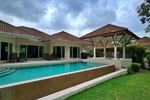 Chalet de 3 dormitorios en Kathu, Tailandia № 115382 - foto 5
