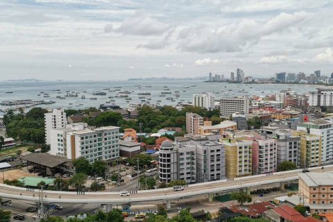 Condominio de 1 dormitorio en Pattaya, Tailandia № 204375 - foto 4