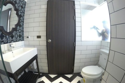 Studio in the Condo on Jomtien Beach, Pattaya, Thailand № 204376