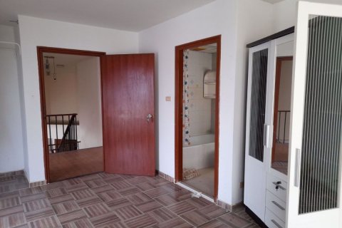 Eigentumswohnung in Yan Nawa, Bangkok, Thailand, 3 Schlafzimmer № 47490 - Foto 5