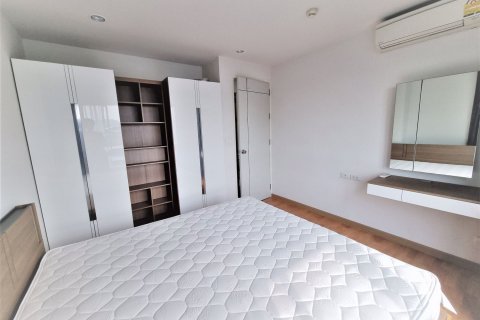 Condominio de 2 dormitorios en Phasi Charoen, Bangkok, Tailandia № 47488 - foto 4