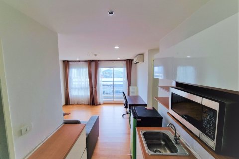 Condominio de 2 dormitorios en Phasi Charoen, Bangkok, Tailandia № 47488 - foto 10