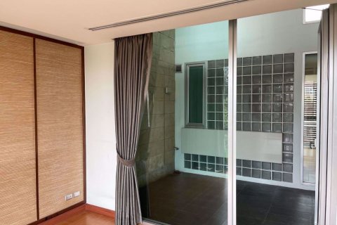 Casa de 3 dormitorios en Yan Nawa, Bangkok, Tailandia № 47494 - foto 12