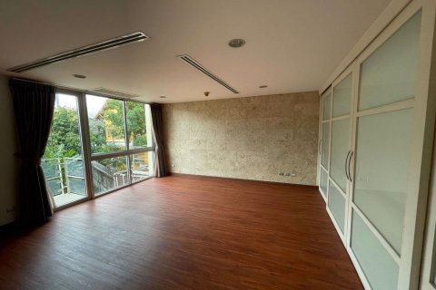 Casa de 3 dormitorios en Yan Nawa, Bangkok, Tailandia № 47494 - foto 14