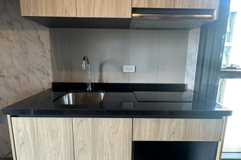 Estudio en el condominio en Watthana, Bangkok, Tailandia № 173109 - foto 17