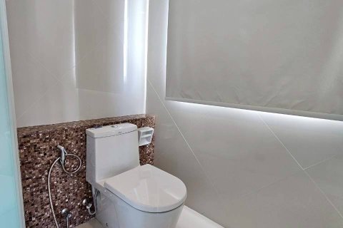 Condominio de 2 dormitorios en Pattaya, Tailandia № 75344 - foto 11