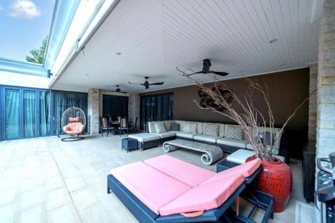 Casa de 3 dormitorios en Pattaya, Tailandia № 75341 - foto 9