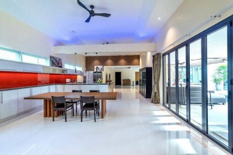 Casa de 3 dormitorios en Pattaya, Tailandia № 75341 - foto 12