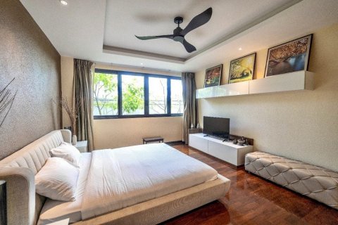Casa de 3 dormitorios en Pattaya, Tailandia № 75341 - foto 27