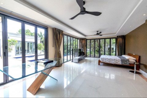 Casa de 3 dormitorios en Pattaya, Tailandia № 75341 - foto 24