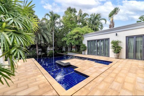Casa de 3 dormitorios en Pattaya, Tailandia № 75341 - foto 6