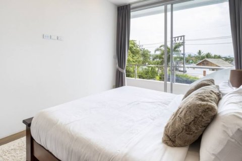 Chalet de 4 dormitorios en Phuket, Tailandia № 146966 - foto 7