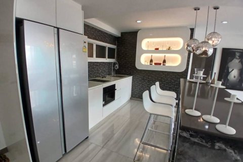 Condominio de 1 dormitorio en Sattahip, Tailandia № 146968 - foto 2