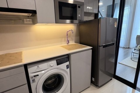 Studio in the Condo in Khlong Toei, Bangkok, Thailand  № 142744 - photo 7