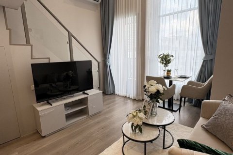Studio in the Condo in Khlong Toei, Bangkok, Thailand  № 142744 - photo 5