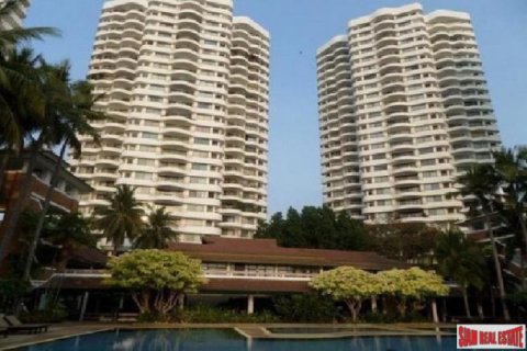 Apartamento de 3 dormitorios en Pattaya, Tailandia № 202959 - foto 4