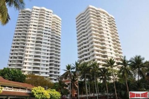 Apartment in Pattaya, Thailand 3 bedrooms № 202959
