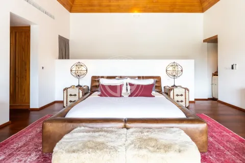 Chalet de 4 dormitorios en Phuket, Tailandia № 190598 - foto 11