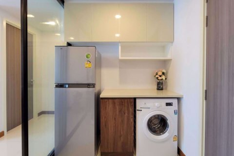 Condominio de 1 dormitorio en Khlong San, Bangkok, Tailandia № 59402 - foto 11