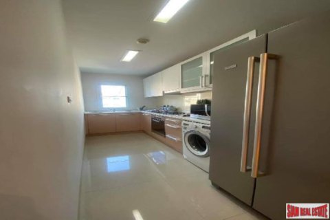 Apartamento de 3 dormitorios en Bangkok, Tailandia № 203943 - foto 5