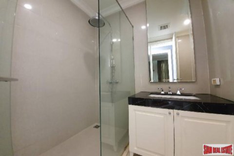 Apartamento de 3 dormitorios en Bangkok, Tailandia № 203943 - foto 2