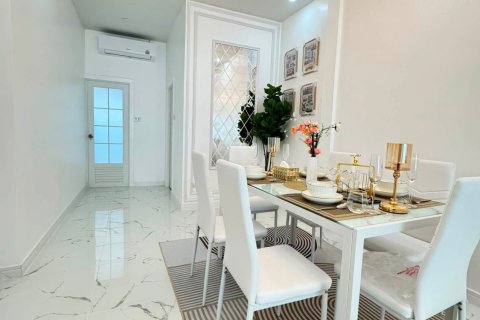 Villa in Pattaya, Thailand 2 bedrooms № 222789 - photo 6