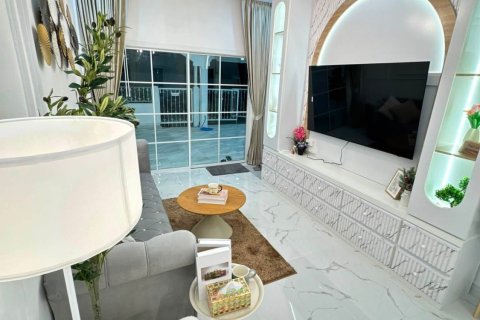 Villa in Pattaya, Thailand 2 bedrooms № 222789 - photo 7