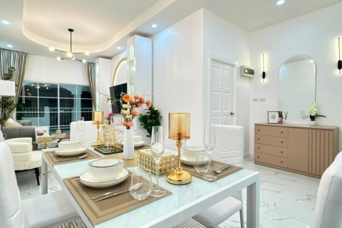 Villa in Pattaya, Thailand 2 bedrooms № 222789 - photo 11