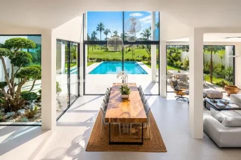 Casa de 5 dormitorios en Phuket, Tailandia № 222793 - foto 4