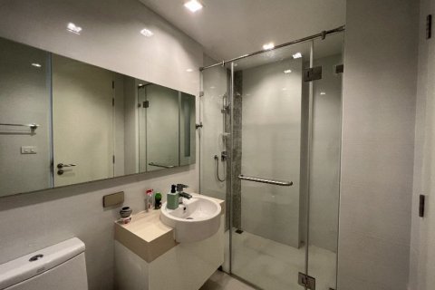Condominio de 2 dormitorios en Sathon, Bangkok, Tailandia № 133794 - foto 25