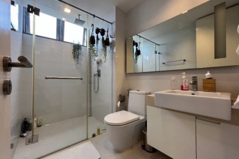 Condominio de 2 dormitorios en Sathon, Bangkok, Tailandia № 133794 - foto 14