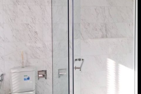 Condominio de 2 dormitorios en Watthana, Bangkok, Tailandia № 133793 - foto 9
