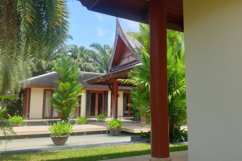 Casa de 6 dormitorios en Bang Tao, Tailandia № 28217 - foto 5