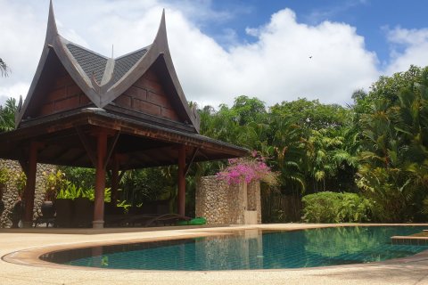 Casa de 6 dormitorios en Bang Tao, Tailandia № 28217 - foto 3