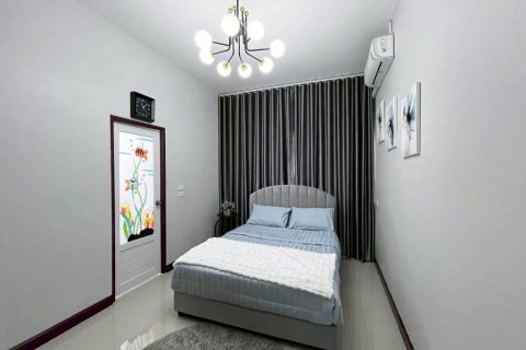 Casa de 3 dormitorios en Pattaya, Tailandia № 172630 - foto 9