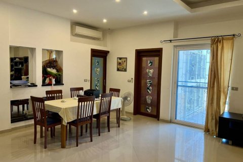 Casa de 7 dormitorios en Pattaya, Tailandia № 172631 - foto 10